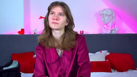 Mila online show from 02/27/26, 12:05