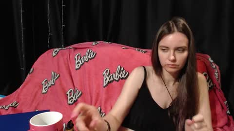 Snapshot of milana696969 chatting on 11/06/25, 04:52 MilAna online show from 11/06/25, 04:52