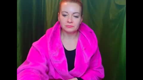 Snapshot of milana9732 chatting on 04/13/26, 01:38 milana9732 online show from 04/13/26, 01:38