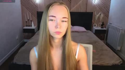 Snapshot of milana_sorrento chatting on 05/12/26, 01:03 Milana online show from 05/12/26, 01:03