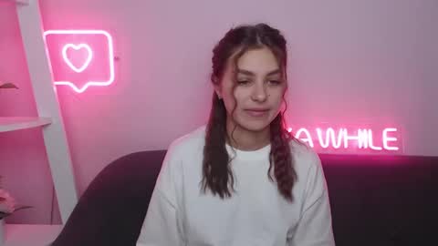 milanaangelas online show from 12/06/24, 06:04