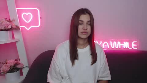 milanaangelas online show from 12/13/24, 06:00