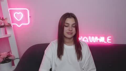 milanaangelas online show from 12/13/24, 10:41