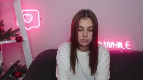 milanaangelas online show from 12/21/24, 10:50