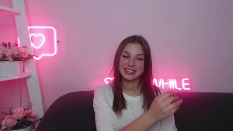 milanaangelas online show from 01/25/25, 05:51