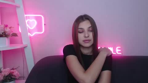 milanaangelas online show from 02/03/25, 05:40