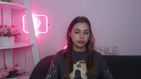 Snapshot of milanaangelas chatting on 09/22/25, 04:36 milanaangelas online show from 09/22/25, 04:36