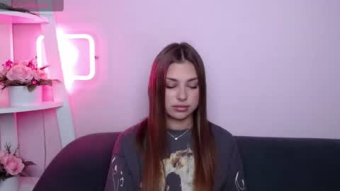 milanaangelas online show from 06/21/26, 04:59
