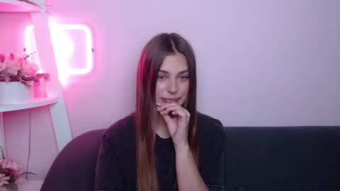 milanaangelas online show from 07/18/26, 05:00