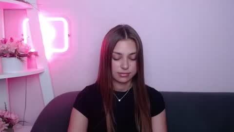 milanaangelas online show from 07/20/26, 10:39