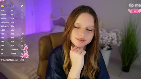 milanamoons online show from 04/25/26, 01:41