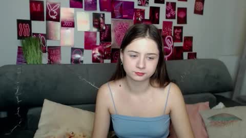 milanaroz online show from 10/12/25, 05:06