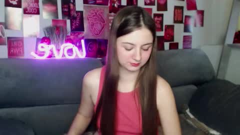 Snapshot of milanaroz chatting on 11/21/25, 06:01 milanaroz online show from 11/21/25, 06:01