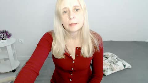 Milena online show from 03/06/25, 09:25