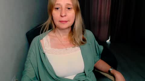 Milena online show from 05/15/26, 07:48