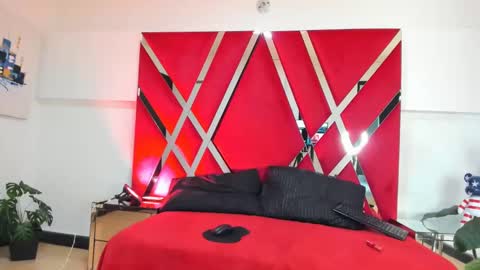 milanx2 online show from 09/22/25, 08:44