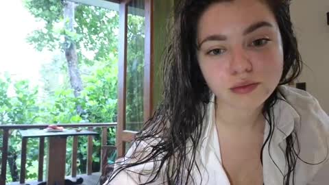 Mila online show from 02/28/25, 11:47
