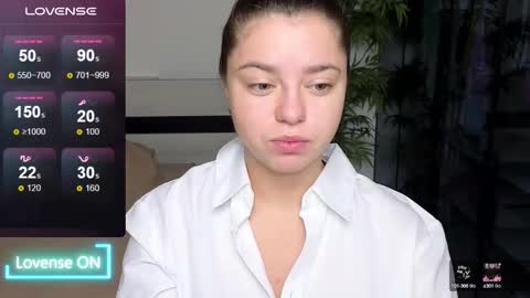 Mila online show from 09/30/25, 12:21