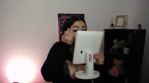 Snapshot of milania_milaa chatting on 10/10/25, 06:56 milania_milaa online show from 10/10/25, 06:56