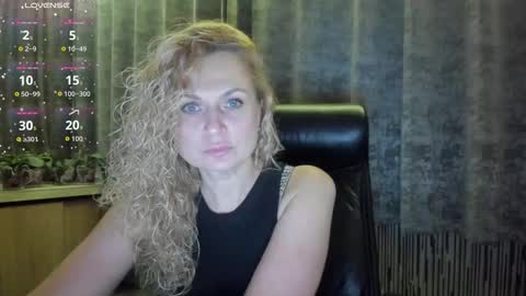 milanna_x online show from 11/08/25, 07:45