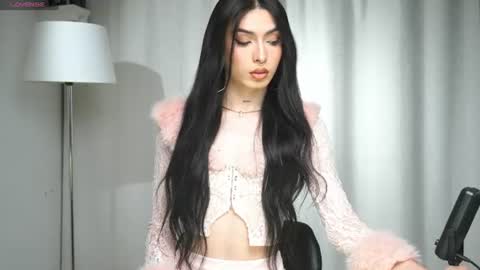MILAN SANTANA online show from 06/12/26, 01:37