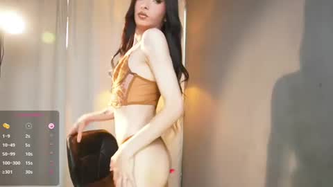 MILAN SANTANA online show from 07/19/26, 10:35