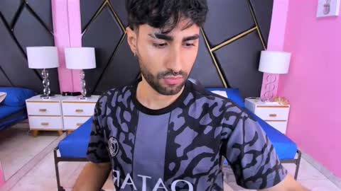 milanzaire online show from 10/30/25, 02:02