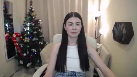 milasecretsss online show from 12/18/25, 01:06