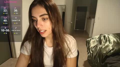 Snapshot of milaseren chatting on 02/11/26, 02:16 Mila online show from 02/11/26, 02:16