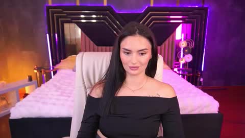 Snapshot of milashalovely chatting on 11/07/25, 02:28 Milasha online show from 11/07/25, 02:28