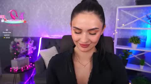 Snapshot of milashalovely chatting on 11/15/25, 09:11 Milasha online show from 11/15/25, 09:11