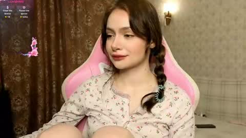 Snapshot of milavanila1 chatting on 06/21/26, 08:44 Mila online show from 06/21/26, 08:44