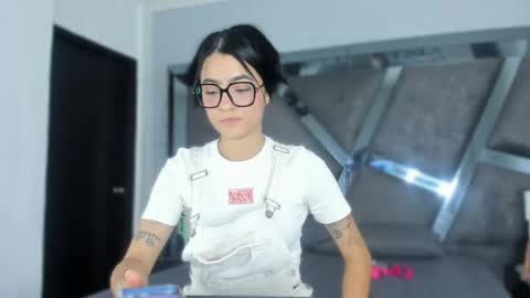 Milawink online show from 05/31/26, 07:15
