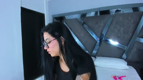 Milawink online show from 06/11/26, 07:34