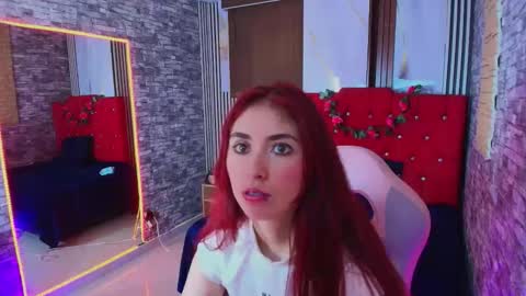 Ana online show from 10/21/25, 05:57