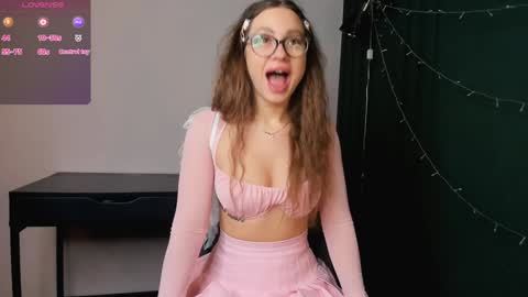 Mila online show from 12/08/24, 02:52