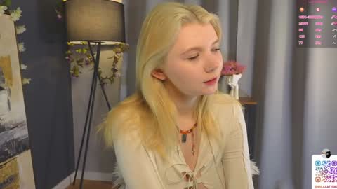 Mila online show from 02/08/25, 02:36