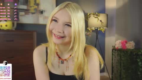 Mila online show from 03/03/25, 03:30