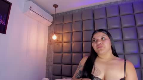 Milena  online show from 02/11/25, 03:40