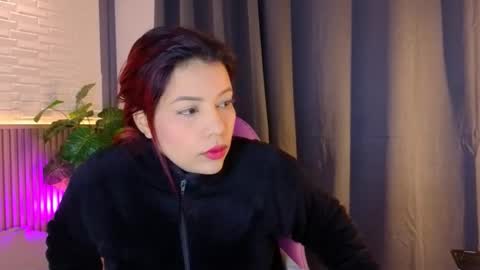 milena_lawson online show from 11/28/25, 10:40