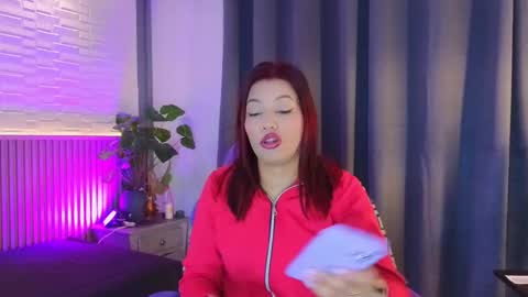 milena_lawson online show from 12/18/25, 11:38