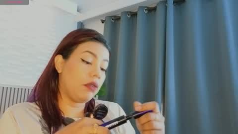 milena_lawson online show from 04/30/26, 12:55