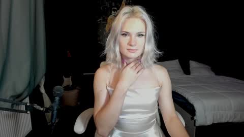 Milena online show from 12/08/24, 06:28
