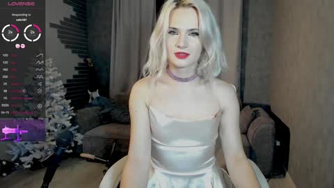 Milena online show from 12/30/24, 10:01