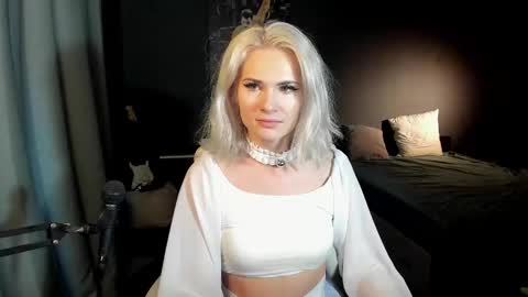 Milena online show from 02/09/25, 06:43