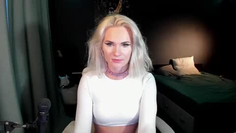 Milena online show from 02/10/25, 06:53