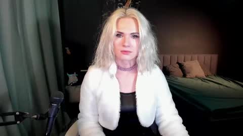 Milena online show from 02/16/25, 07:59