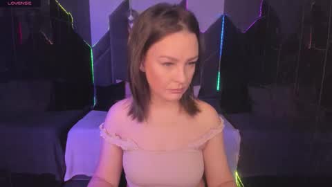 Snapshot of milena_mellow chatting on 12/03/25, 09:02 Milena online show from 12/03/25, 09:02