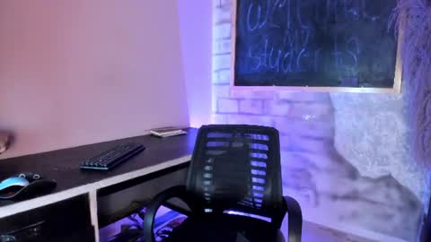 Milena online show from 07/28/26, 02:13