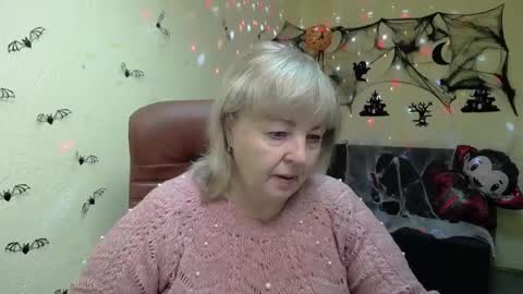 Snapshot of milenawedxy chatting on 10/28/25, 06:06 Milena online show from 10/28/25, 06:06